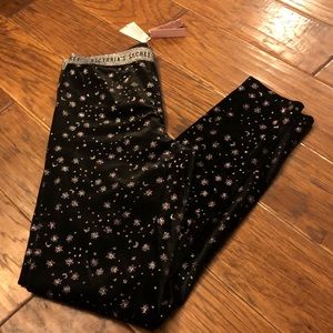 NWT Victoria’s Secret Velvet Leggings